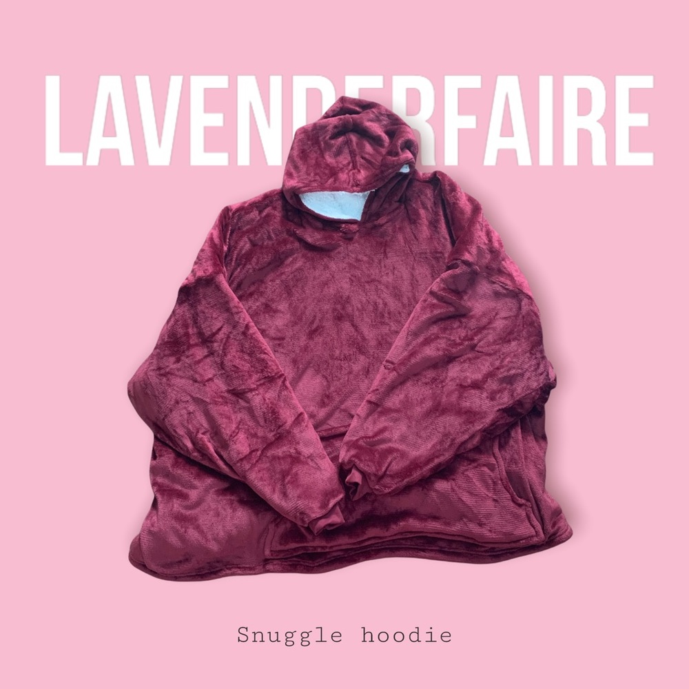 Snuggle hoodie- OS